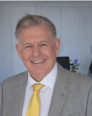Noel Currie, Principal of Main Beach Realty